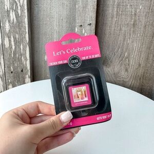 Auto Vent Clip, Let's Celebrate